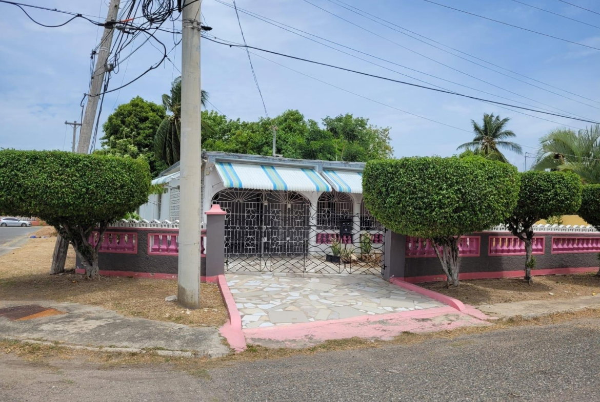 Second image of 206 Seaton Boulevard in SYDENHAM GARDENS, St. Catherine, Jamaica - property is For Sale