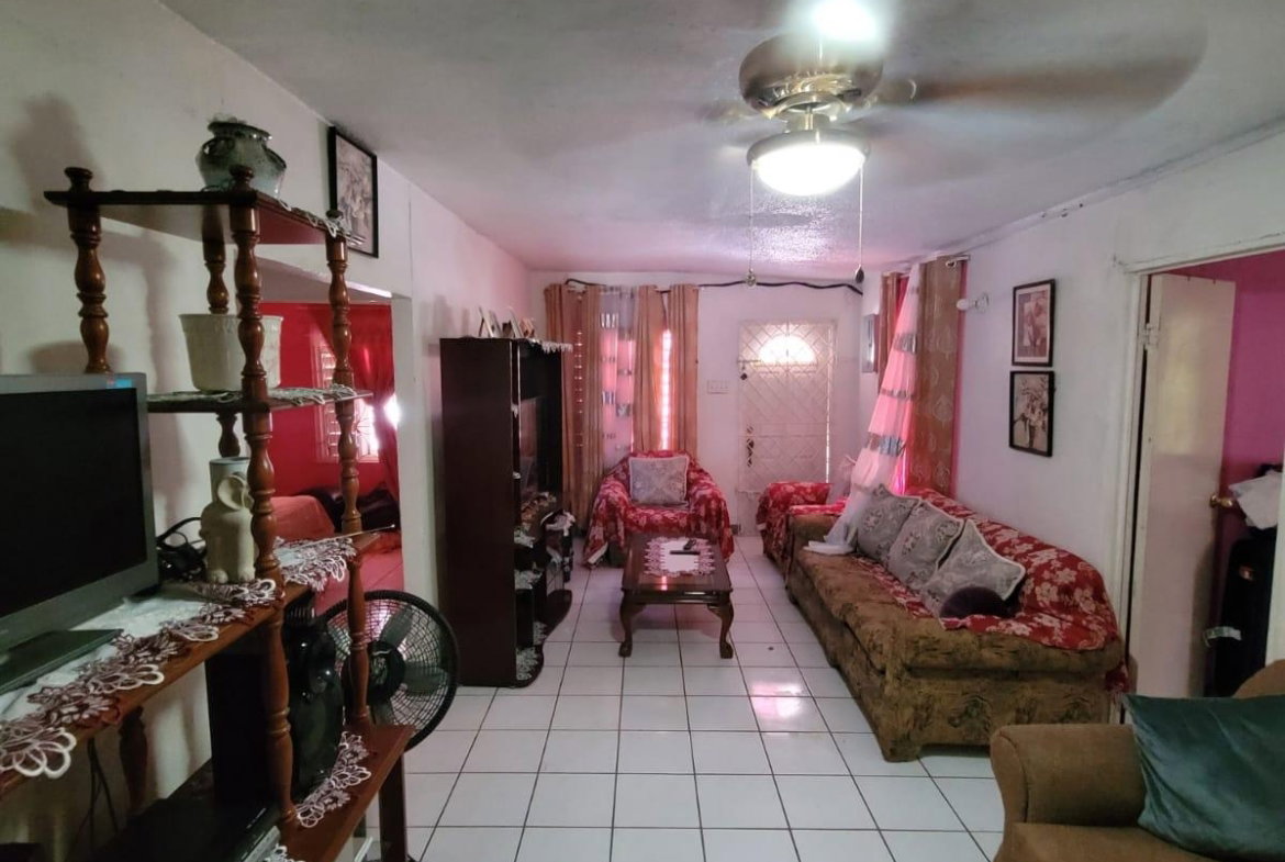 Eleventh image of 206 Seaton Boulevard in SYDENHAM GARDENS, St. Catherine, Jamaica - property is For Sale