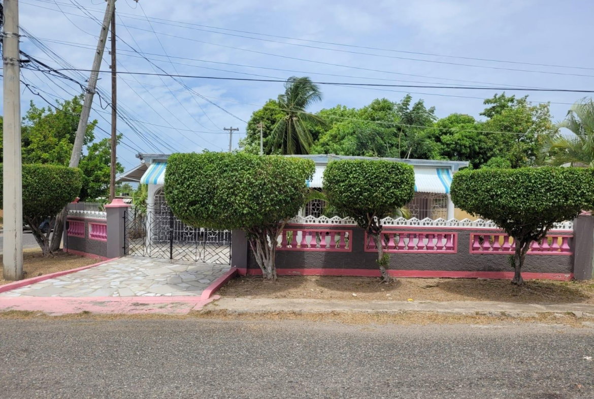 First image of 206 Seaton Boulevard in SYDENHAM GARDENS, St. Catherine, Jamaica - property is For Sale