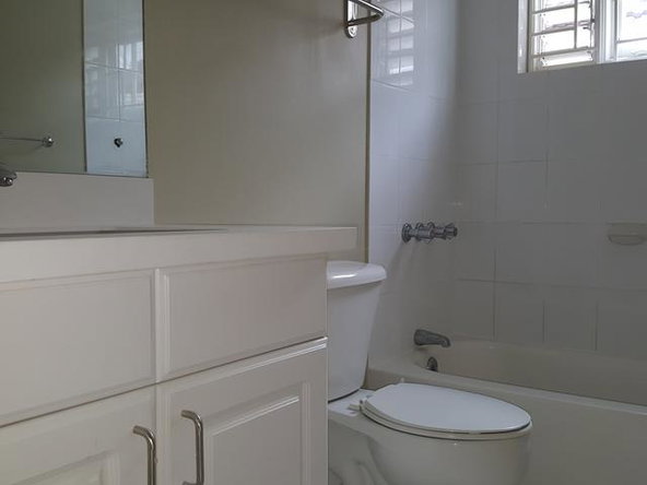 Seventeenth image of Earls Court in Kingston 8, St. Andrew, Jamaica - property is For Rent