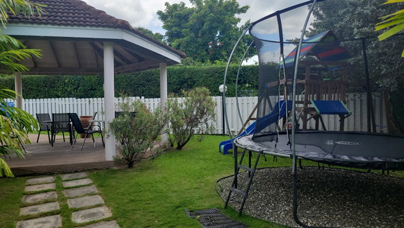 Twentieth image of Earls Court in Kingston 8, St. Andrew, Jamaica - property is For Rent