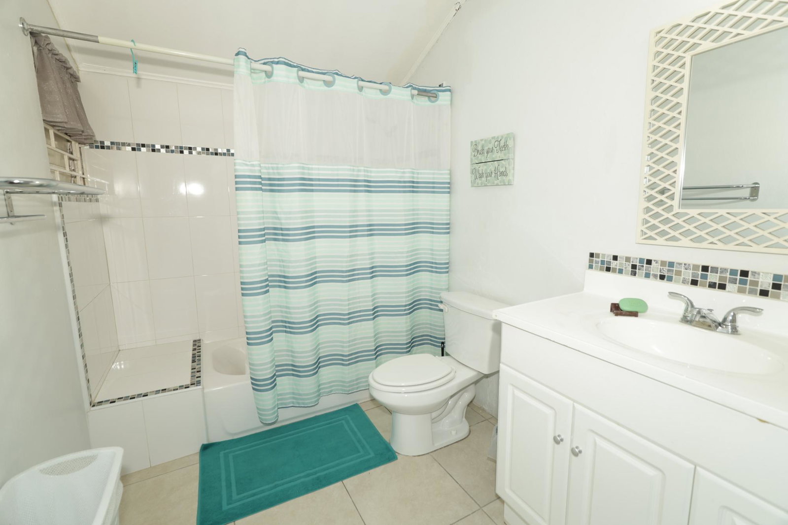 Spacious-4-Bedroom-Townhouse-for-Rent-on-Lady-Musgrave-Rd-St.-Andrew Twenty-Second image of 7-69 Lady Musgrave Road in Kingston 10, St. Andrew, Jamaica - property is For Rent