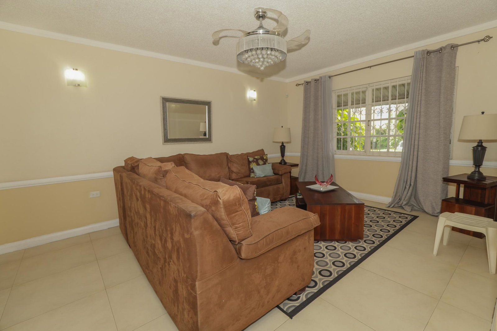 Spacious-4-Bedroom-Townhouse-for-Rent-on-Lady-Musgrave-Rd-St.-Andrew Sixth image of 7-69 Lady Musgrave Road in Kingston 10, St. Andrew, Jamaica - property is For Rent