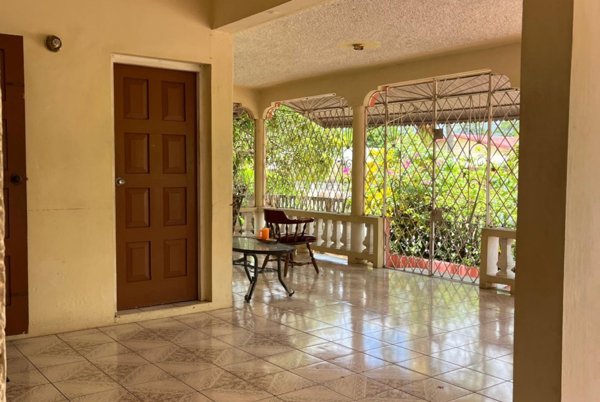 Fifth image of 14 Longwood Contemporary Clo in Santa Cruz, St. Elizabeth, Jamaica - property is For Sale