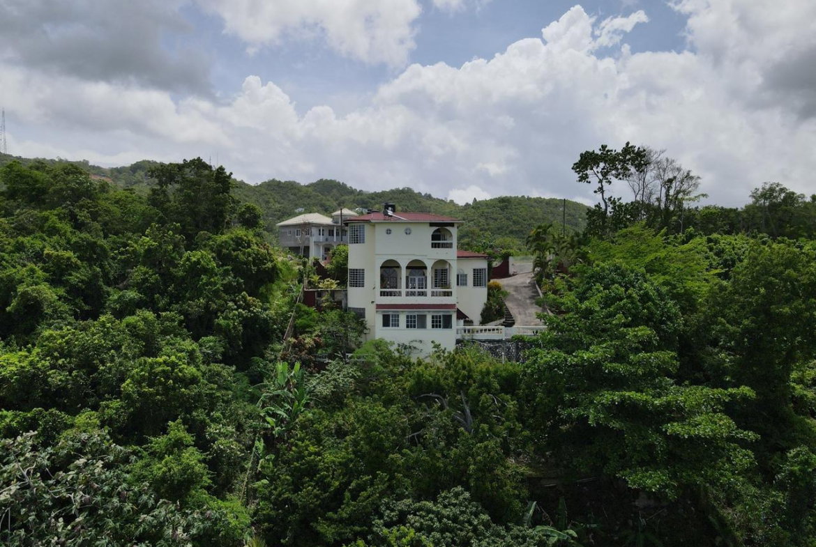 Eighth image of 12 Woodland Circle in Red Hills, St. Andrew, Jamaica - property is For Sale