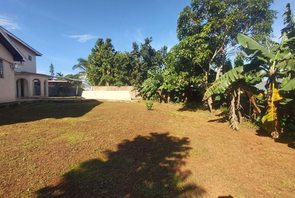 Twentieth image of 5 Hampton Court in Mandeville, Manchester, Jamaica - property is For Rent