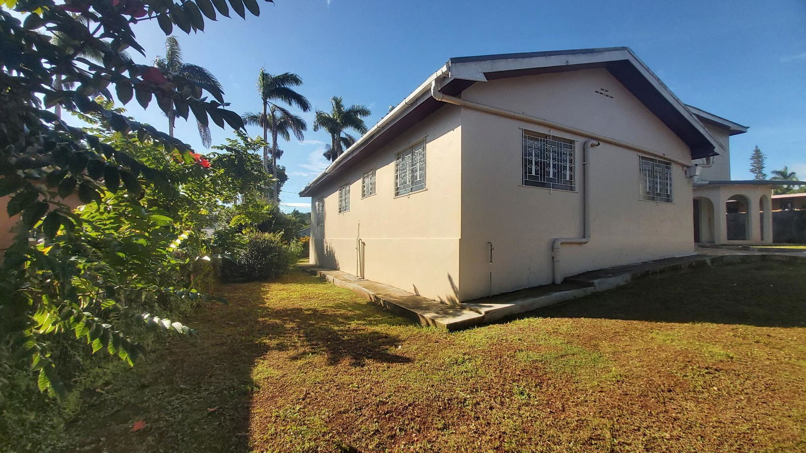 Twenty-First image of 5 Hampton Court in Mandeville, Manchester, Jamaica - property is For Rent