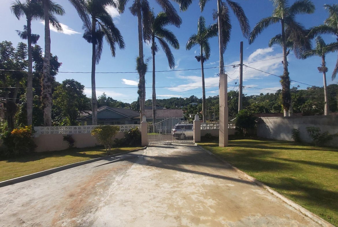 Twenty-Third image of 5 Hampton Court in Mandeville, Manchester, Jamaica - property is For Rent