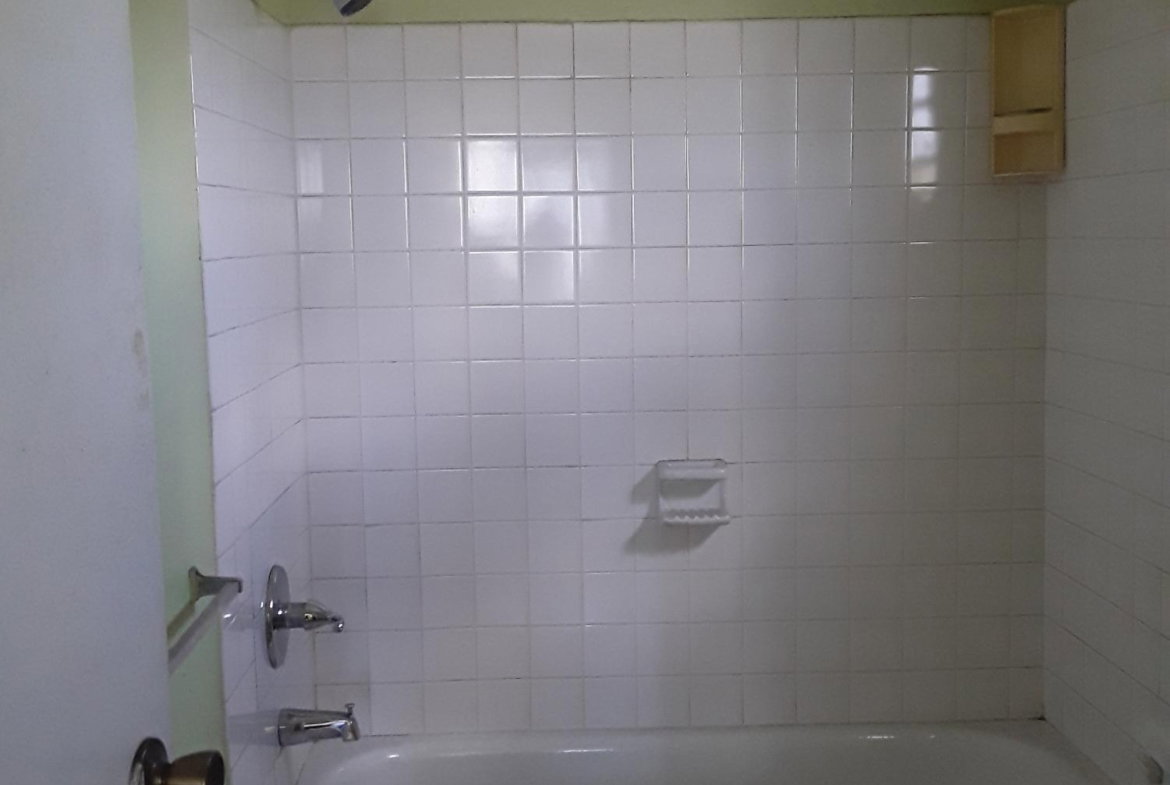 Fifth image of 405 B-23 Oleander Avenue in Kingston 8, St. Andrew, Jamaica - property is For Rent