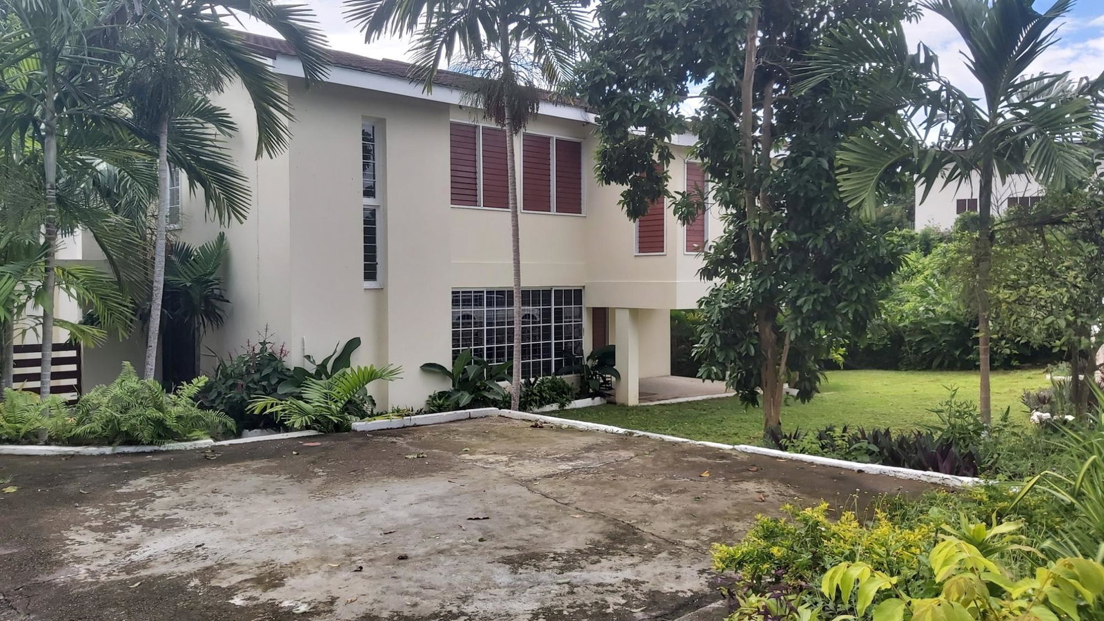 Third image of 11 Montgomery Way in Kingston 9, St. Andrew, Jamaica - property is For Sale