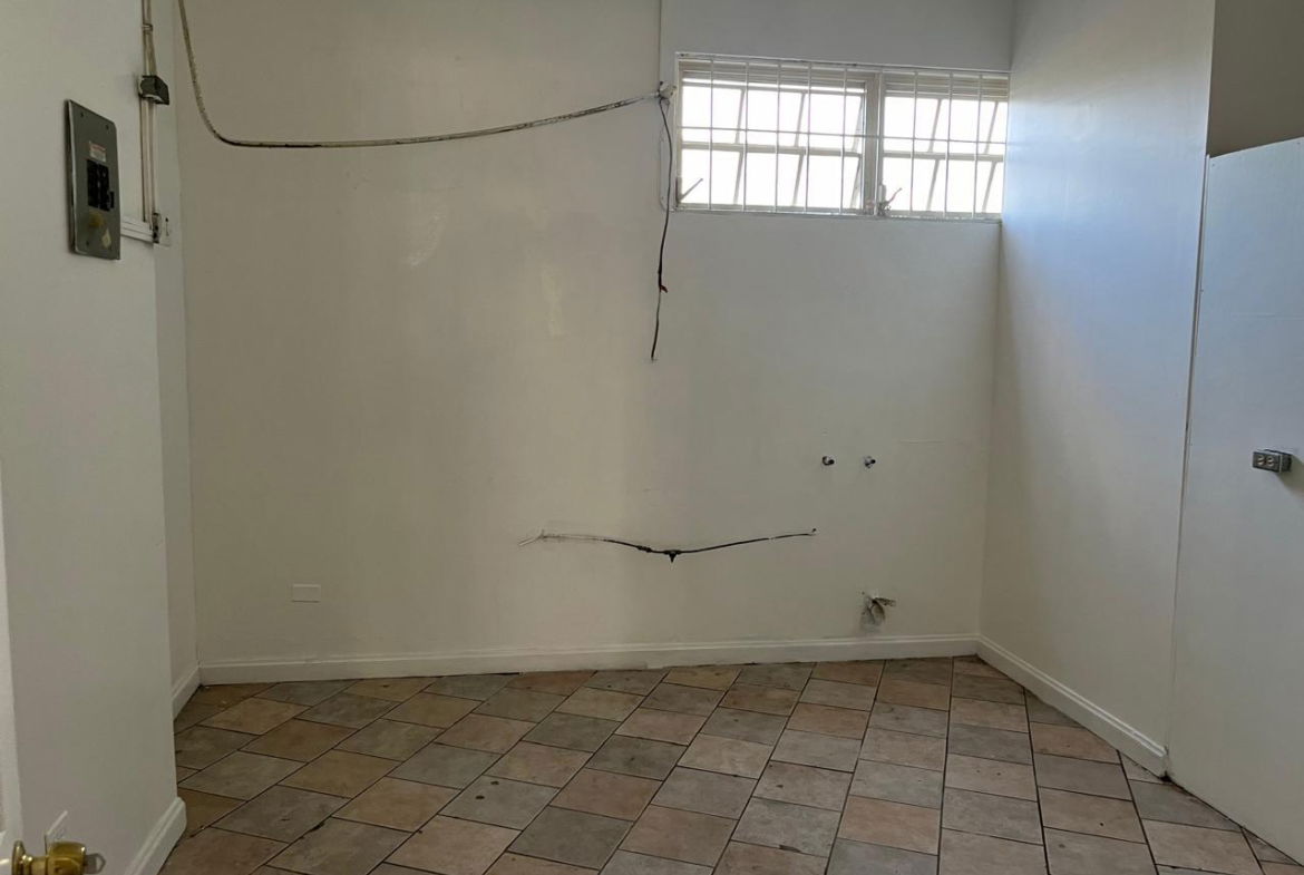 Seventh image of 7c- Seymour Ave in Kingston 6, St. Andrew, Jamaica - property is For Rent