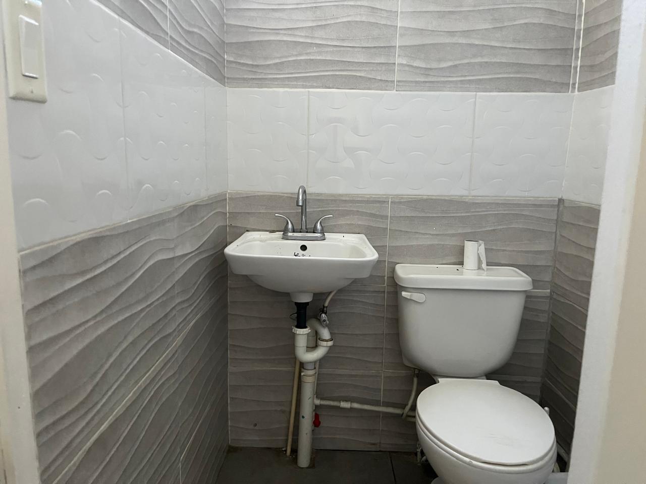 Ninth image of 7c- Seymour Ave in Kingston 6, St. Andrew, Jamaica - property is For Rent