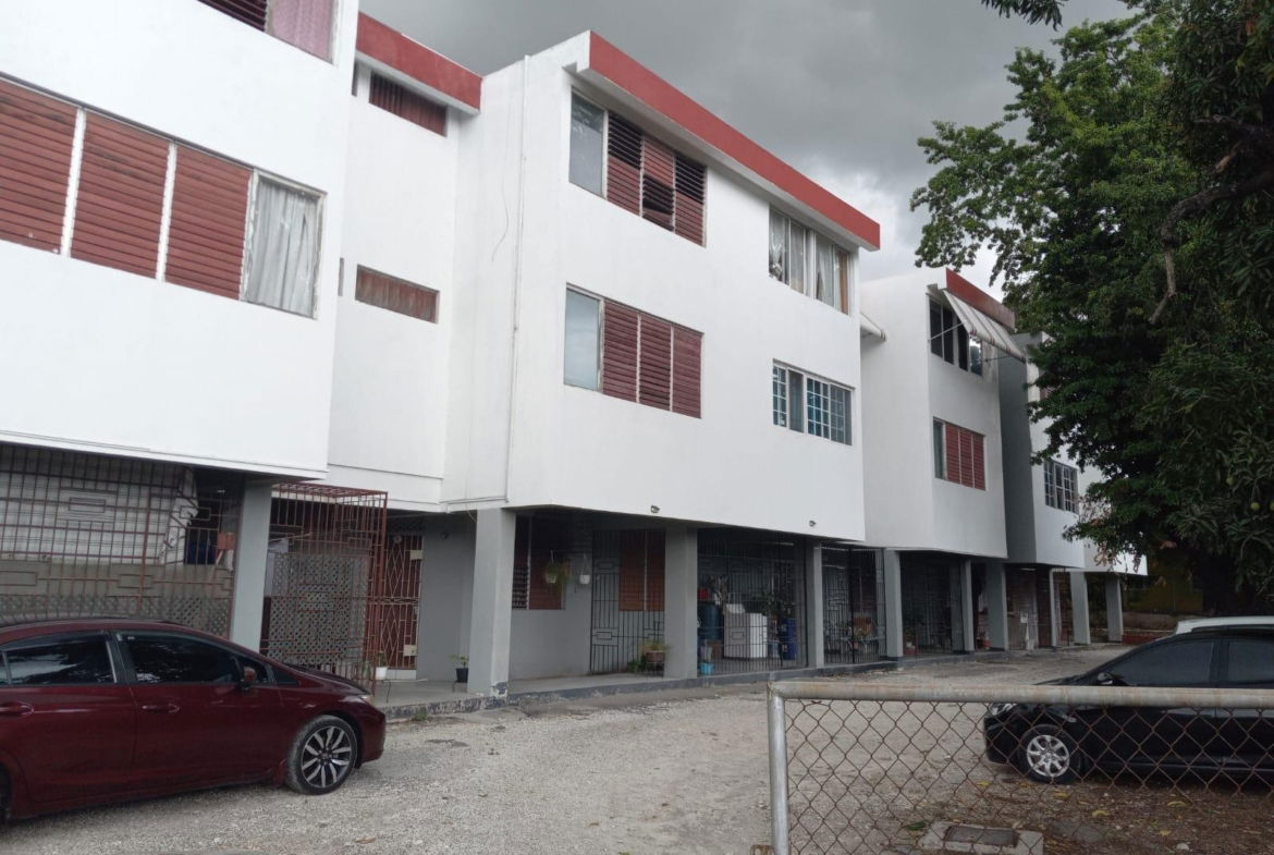 First image of 5-2 Leighton Road, Kingston 5 in Kingston 5, St. Andrew, Jamaica - property is For Rent