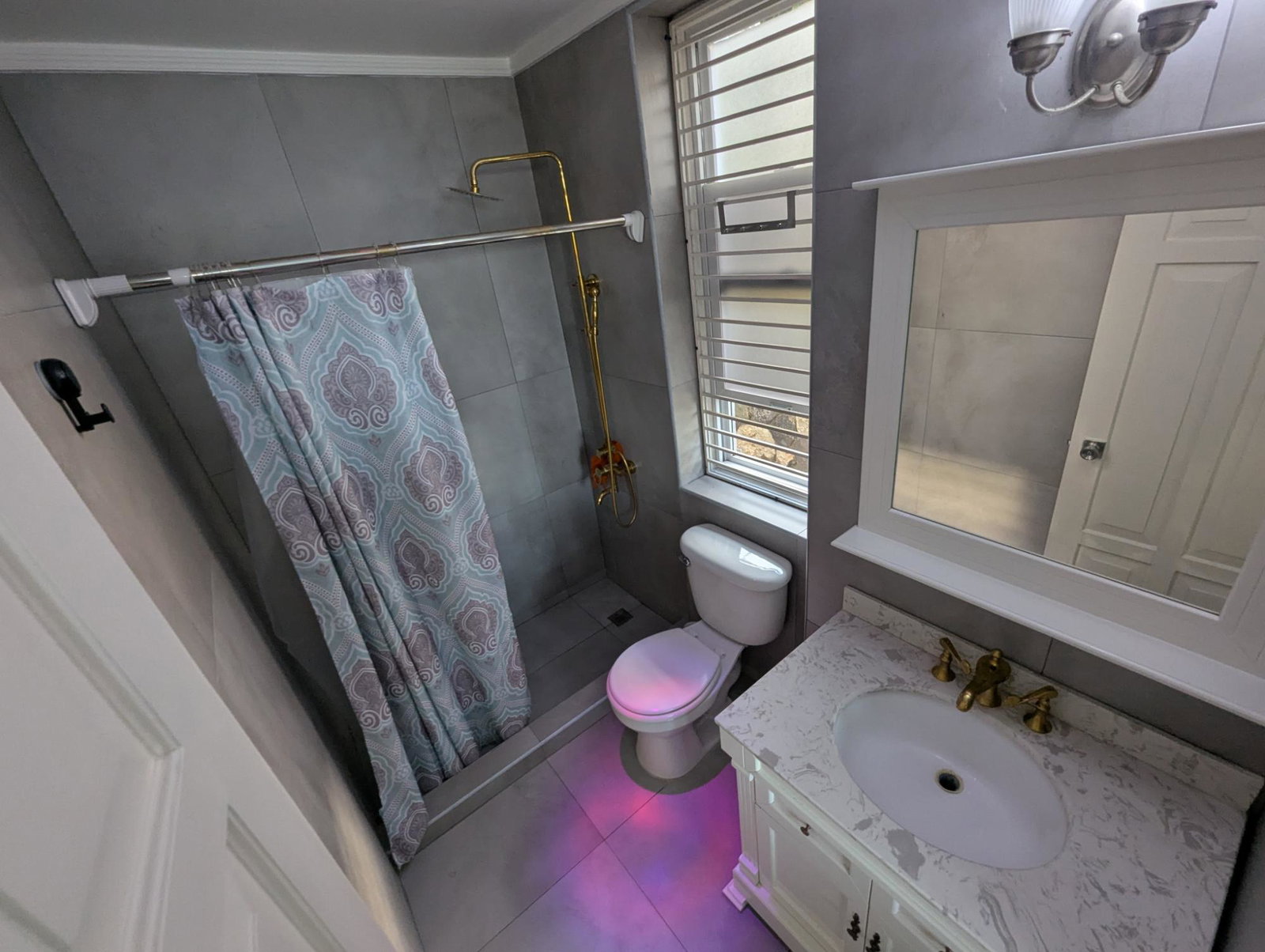 Ninth image of 4- Columbus Heights in Ocho Rios, St. Ann, Jamaica - property is For Sale