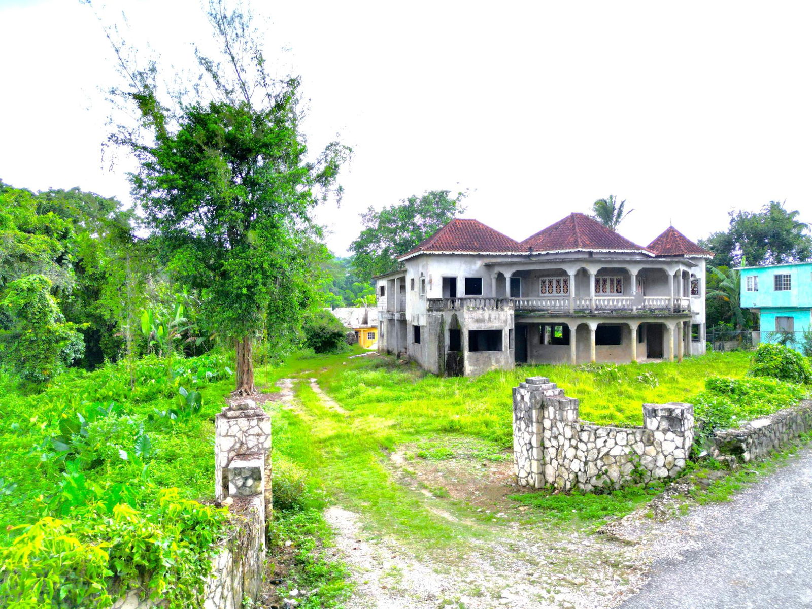 Second image of Cambridge Ducketts in Cambridge, St. James, Jamaica - property is For Sale