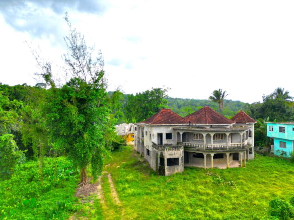First image of Cambridge Ducketts in Cambridge, St. James, Jamaica - property is For Sale