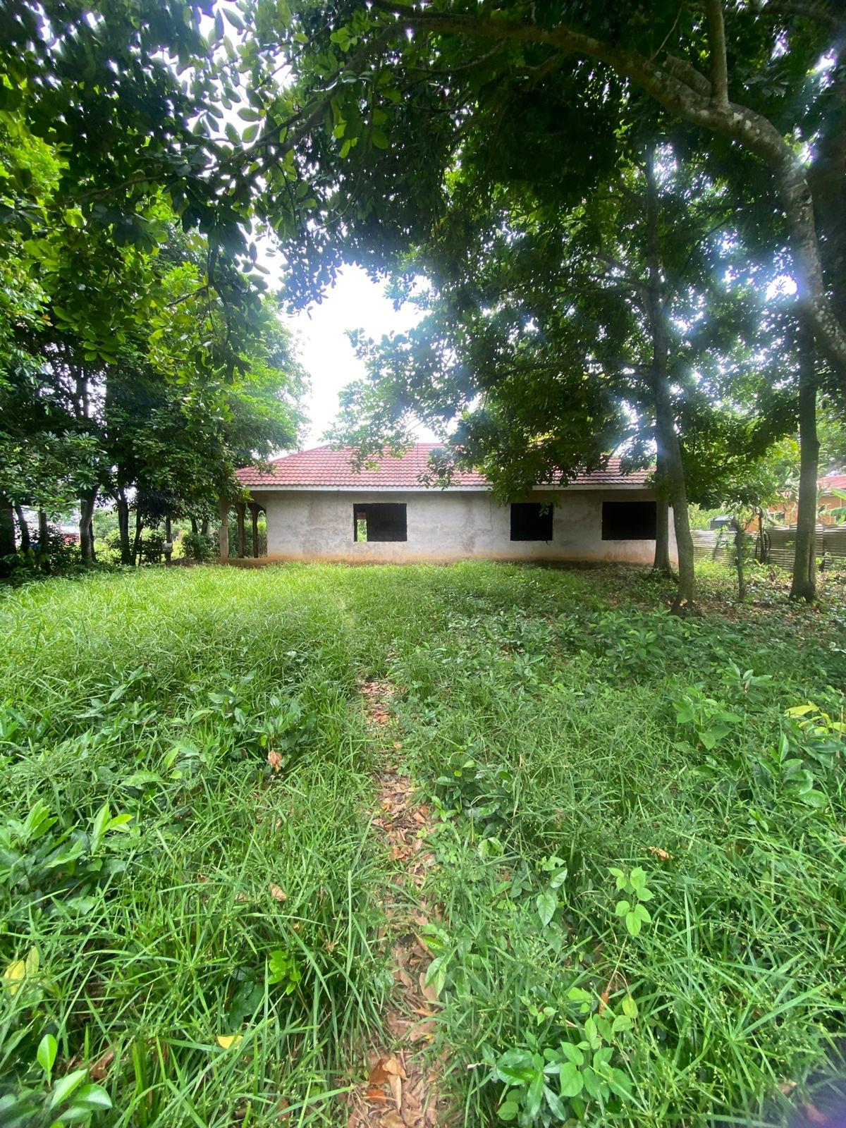 Unfinished-Home-for-Sale-in-Porus-Manchester-Jamaica-90-Complete-House Fifth image of Old Porus Road Manchester in Porus, Manchester, Jamaica - property is For Sale