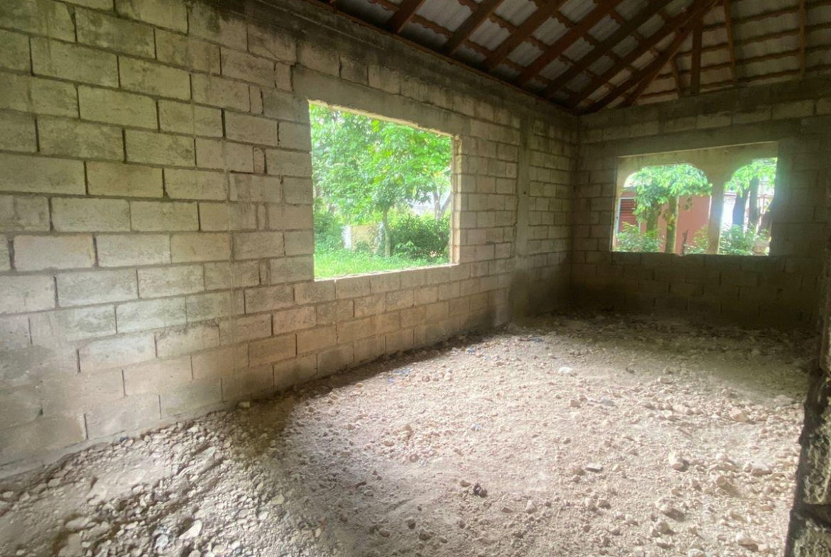 Ninth image of Old Porus Road Manchester in Porus, Manchester, Jamaica - property is For Sale