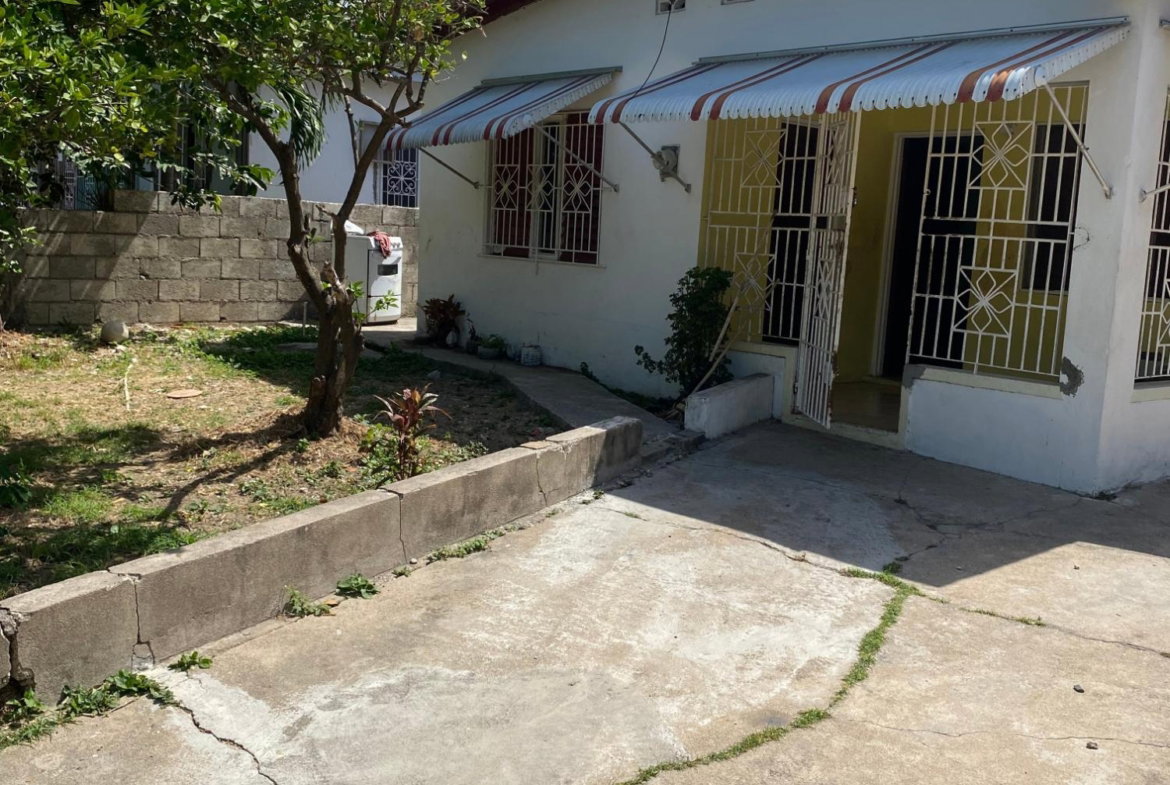 Second image of 300 Apollo Avenue in Horizon Park, St. Catherine, Jamaica - property is For Sale