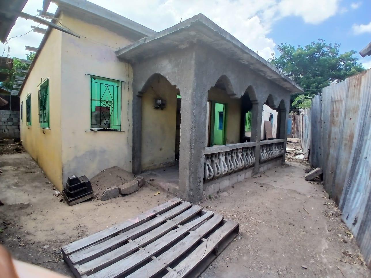 Versatile-Multi-Building-Property-for-Sale-in-St.-Andrew-Jamaica-14-Oakland-Crescent Third image of 14 Oakland Crescent in Kingston 13, St. Andrew, Jamaica - property is For Sale