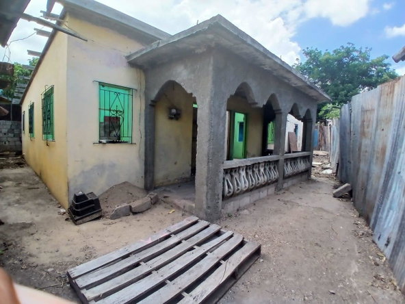 Third image of 14 Oakland Crescent in Kingston 13, St. Andrew, Jamaica - property is For Sale