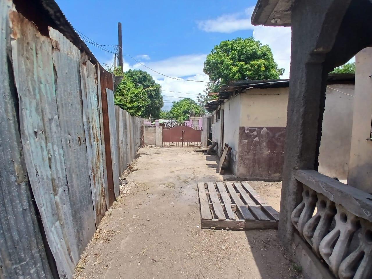 Versatile-Multi-Building-Property-for-Sale-in-St.-Andrew-Jamaica-14-Oakland-Crescent Fifth image of 14 Oakland Crescent in Kingston 13, St. Andrew, Jamaica - property is For Sale