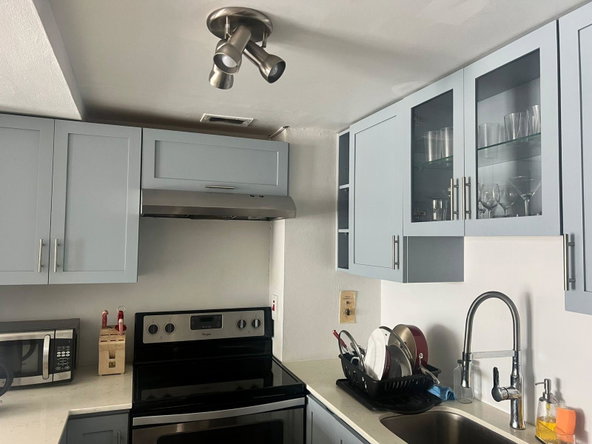 Seventh image of 8g-1-3 Kings Street in KINGSTON, Kingston, Jamaica - property is For Rent