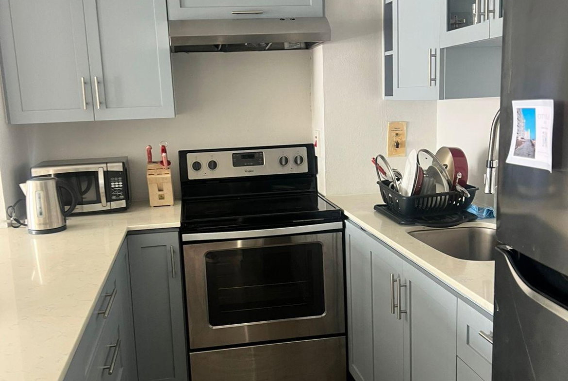 Ninth image of 8g-1-3 Kings Street in KINGSTON, Kingston, Jamaica - property is For Rent