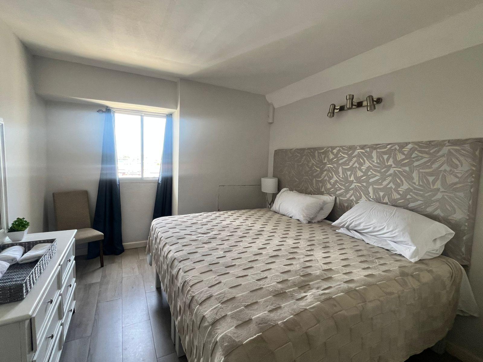 Tenth image of 8g-1-3 Kings Street in KINGSTON, Kingston, Jamaica - property is For Rent