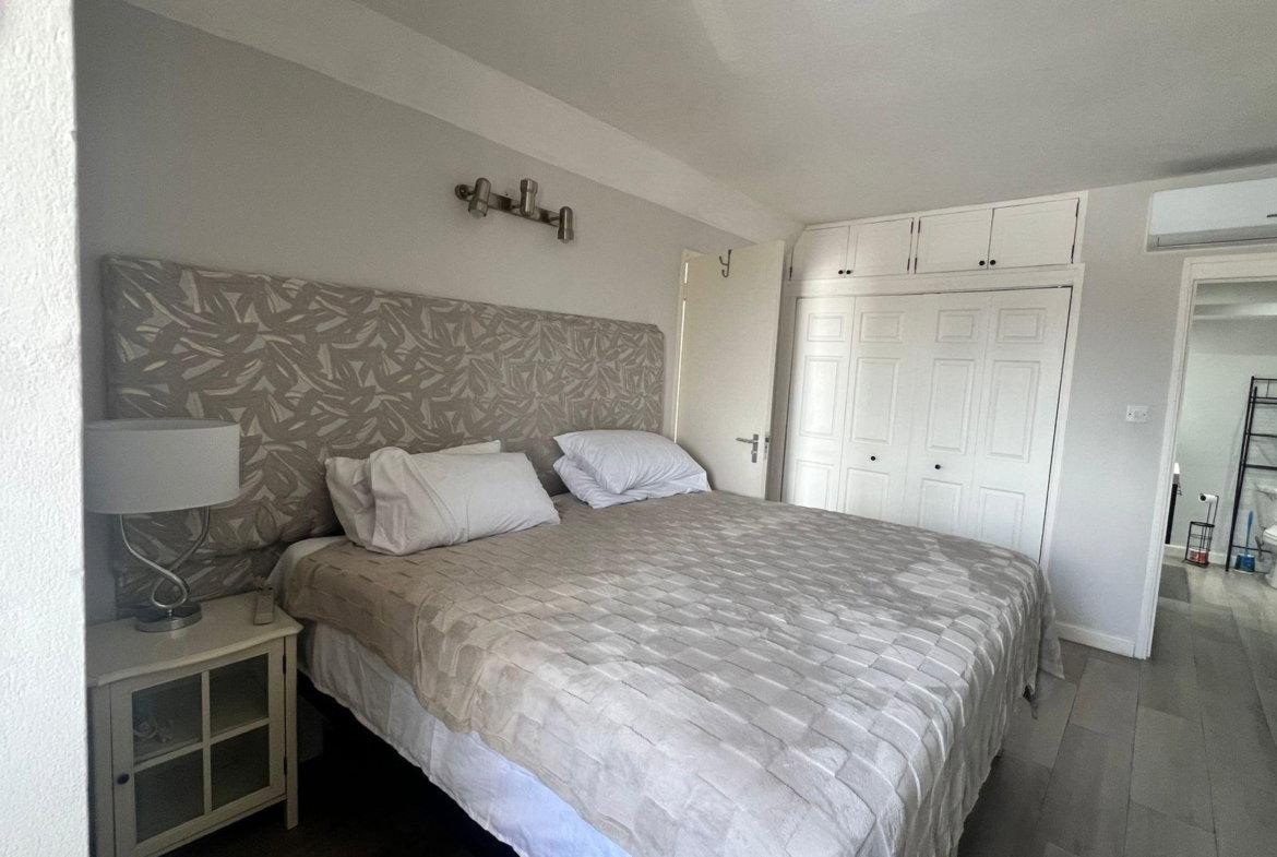 Eleventh image of 8g-1-3 Kings Street in KINGSTON, Kingston, Jamaica - property is For Rent