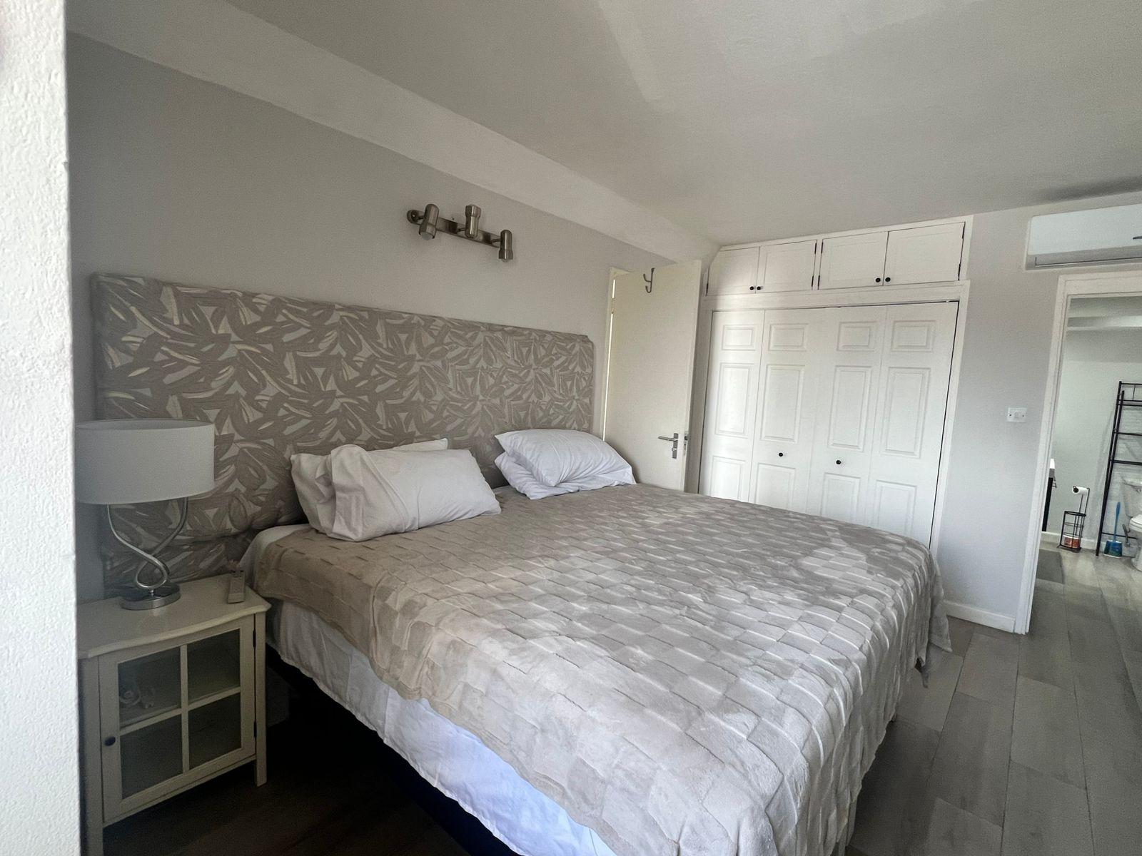 Eleventh image of 8g-1-3 Kings Street in KINGSTON, Kingston, Jamaica - property is For Rent