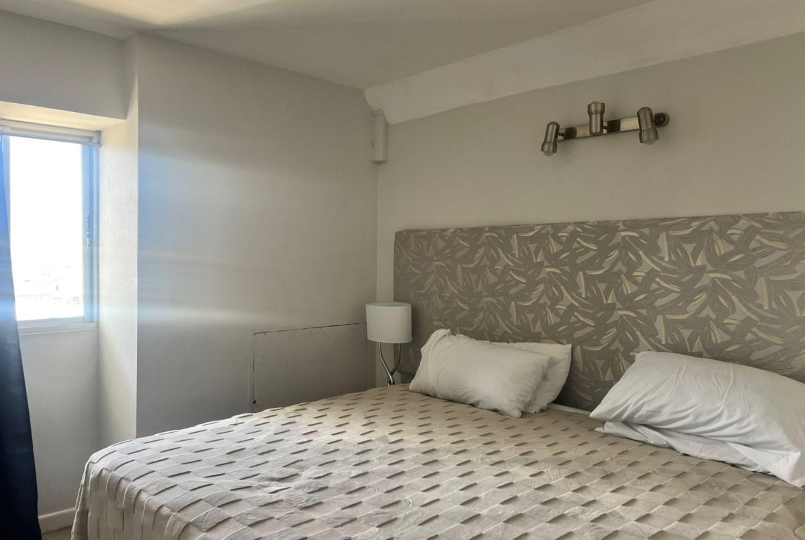 Twelfth image of 8g-1-3 Kings Street in KINGSTON, Kingston, Jamaica - property is For Rent