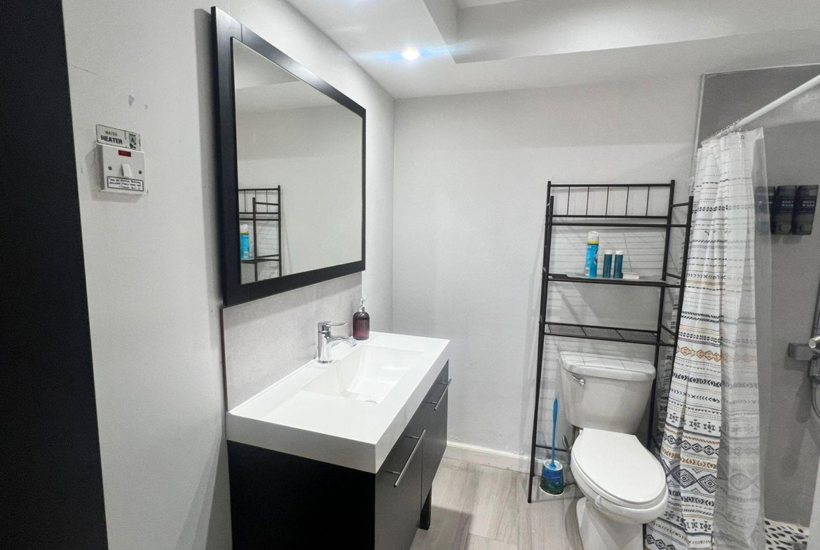 Fifteenth image of 8g-1-3 Kings Street in KINGSTON, Kingston, Jamaica - property is For Rent