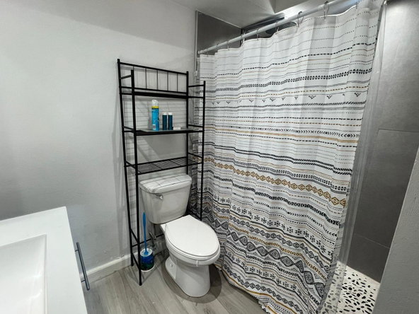 Sixteenth image of 8g-1-3 Kings Street in KINGSTON, Kingston, Jamaica - property is For Rent