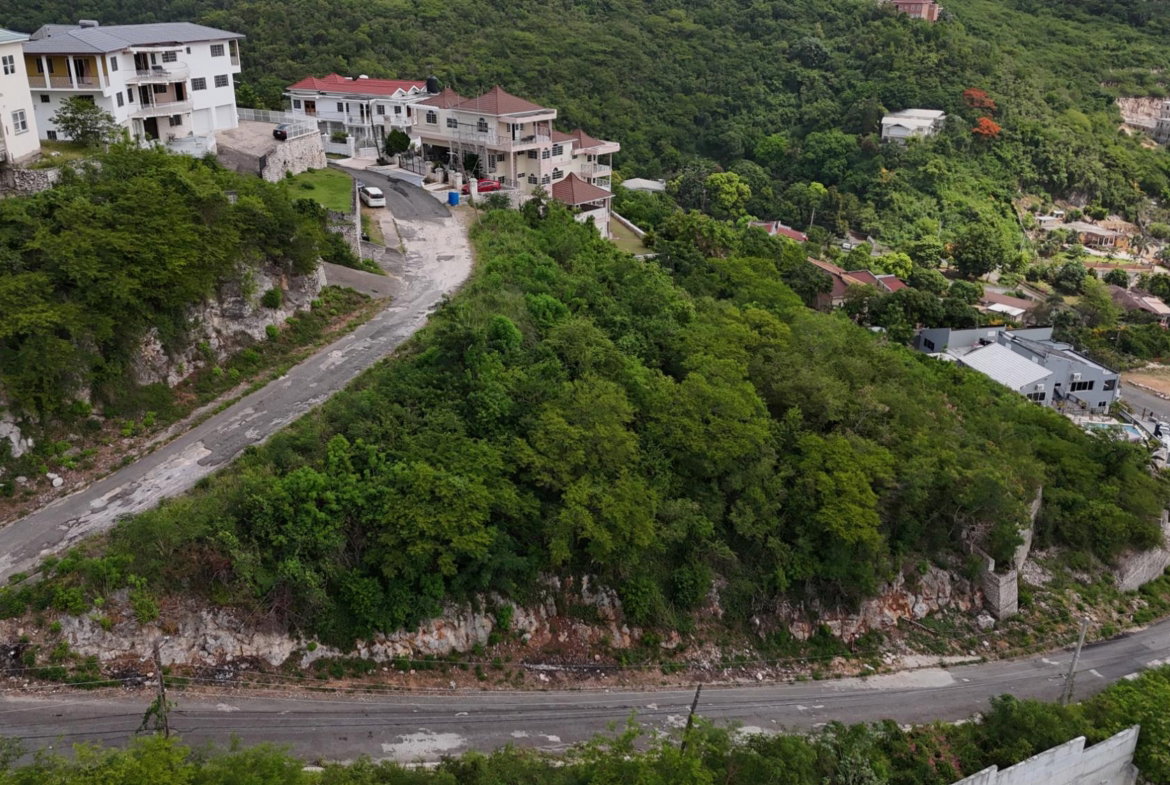 First image of 6 Throne Circle in Kingston 19, St. Andrew, Jamaica - property is For Sale