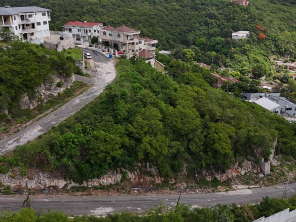 First image of 6 Throne Circle in Kingston 19, St. Andrew, Jamaica - property is For Sale