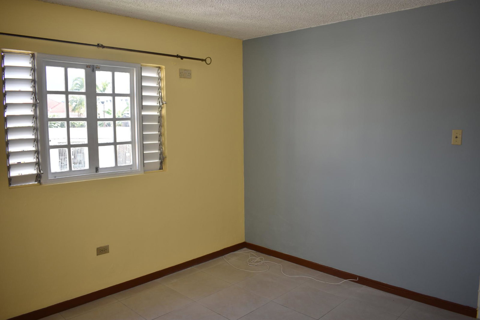 1-Bedroom-Apartment-for-Rent-at-Oaklands-Constant-Spring-Rd-St.-Andrew Sixth image of 114-116 Constant Spring Road, Oak in Kingston 8, St. Andrew, Jamaica - property is For Rent