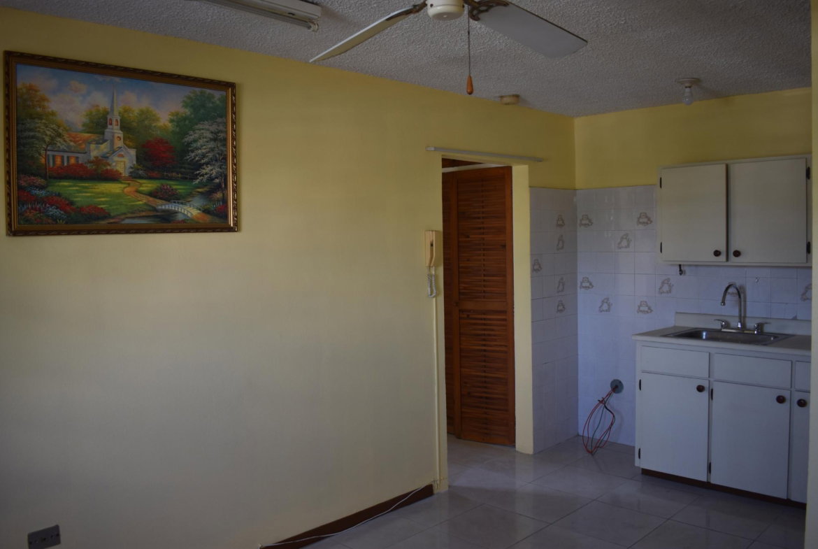 Tenth image of 114-116 Constant Spring Road, Oak in Kingston 8, St. Andrew, Jamaica - property is For Rent