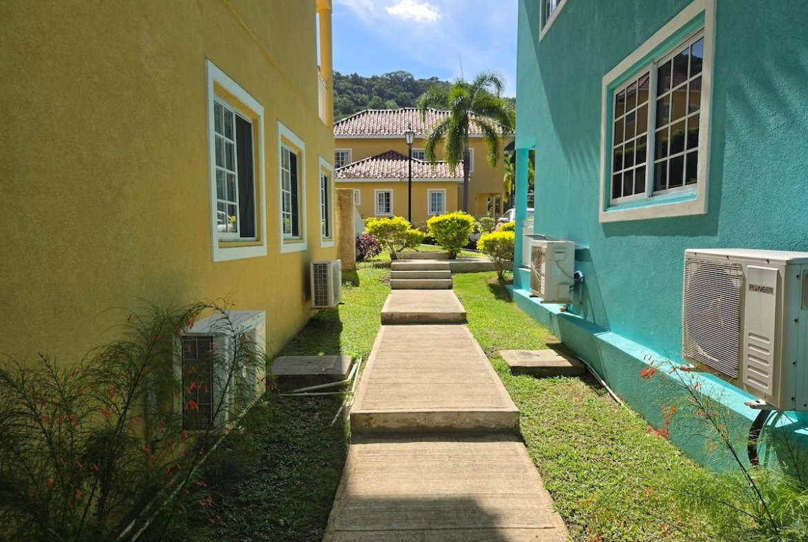 Fifth image of 5- Bogue Heights, Mobay in Montego Bay, St. James, Jamaica - property is For Rent