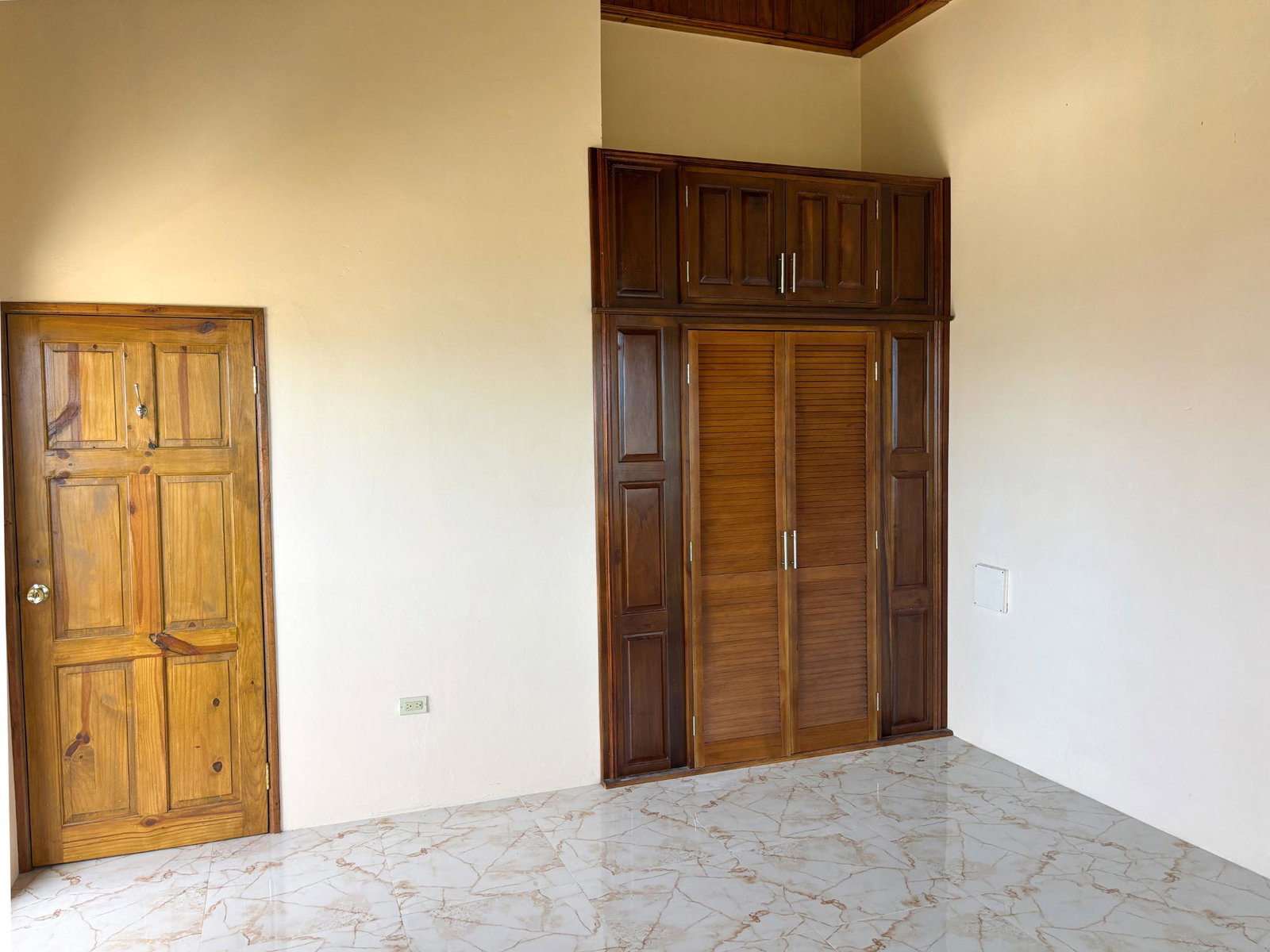 Seventh image of 148 Wiltshire in Wiltshire, St. James, Jamaica - property is For Rent