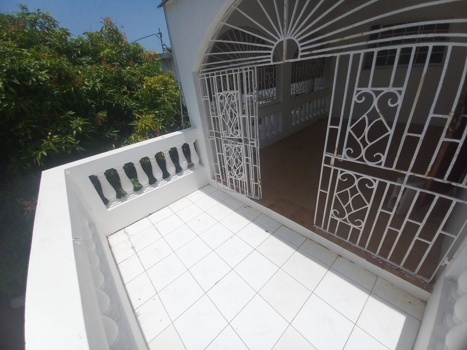 2-Bedroom-Apartment-For-Rent-in-St.-Andrew-Jamaica-Beach-Access-Spacious-Yard Sixteenth image of 37 Seaview Drive in Bull Bay P.O., St. Andrew, Jamaica - property is For Rent