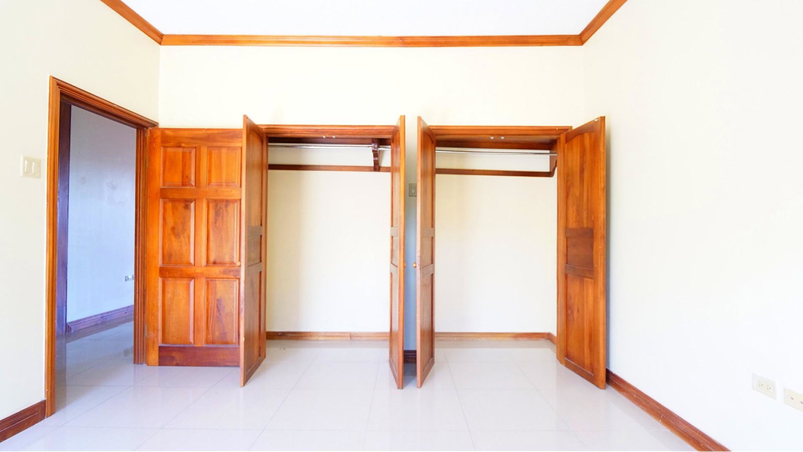 Eighteenth image of 31-7 Ottawa Avenue in Kingston 6, St. Andrew, Jamaica - property is For Rent