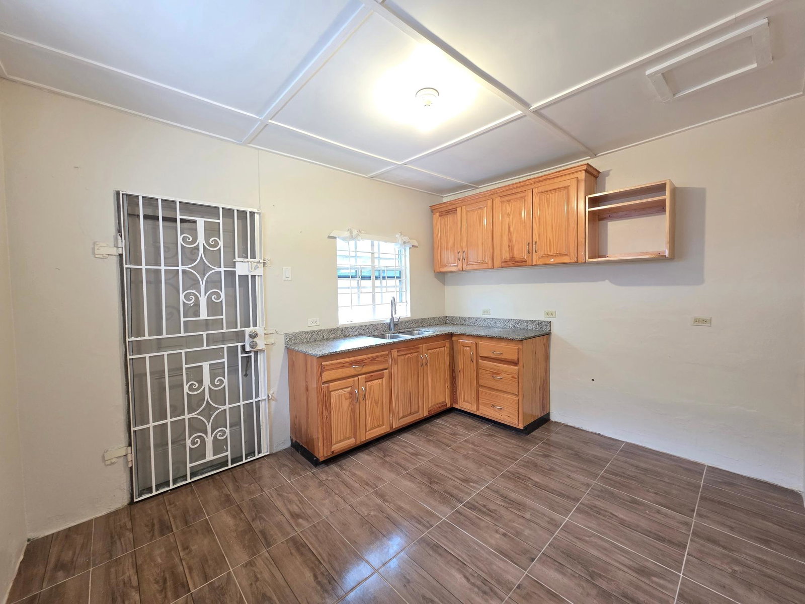 Eleventh image of 1-40 a Upper Waterloo Road in Kingston 10, St. Andrew, Jamaica - property is For Rent
