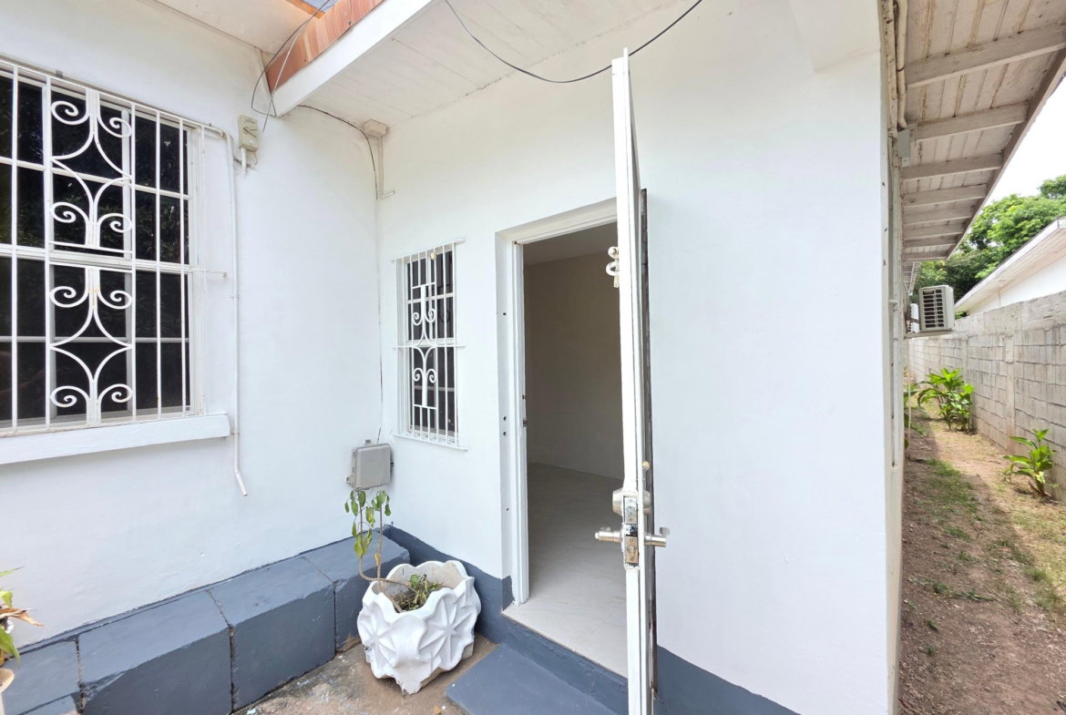 First image of 1-40 a Upper Waterloo Road in Kingston 10, St. Andrew, Jamaica - property is For Rent