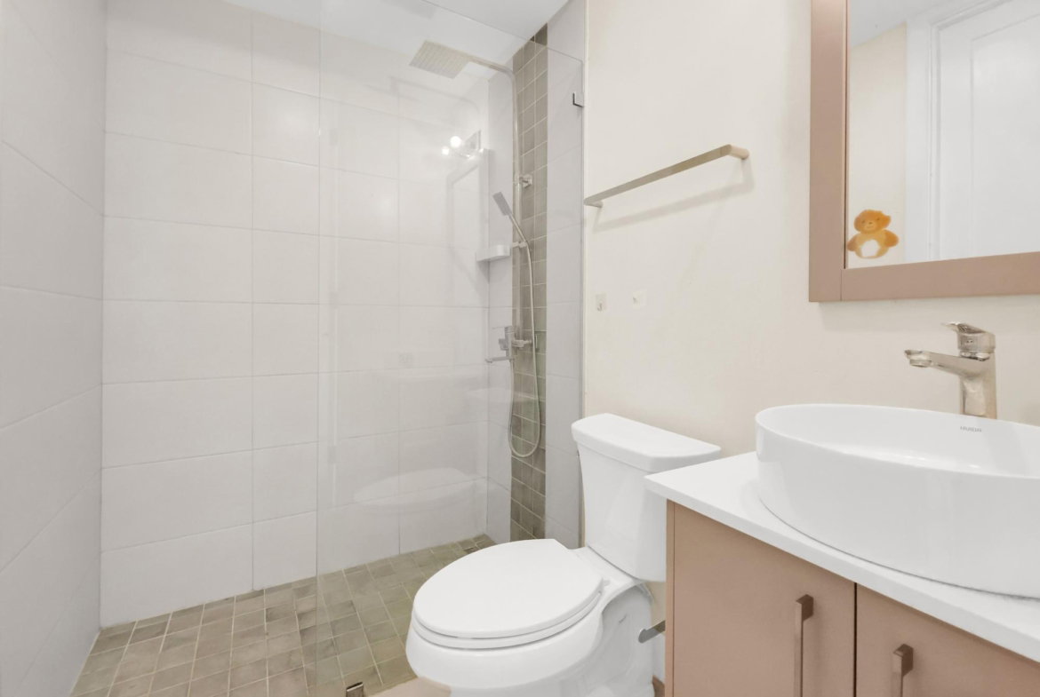 Ninth image of 19-27-29 Hopefield Avenue in Kingston 6, St. Andrew, Jamaica - property is For Sale