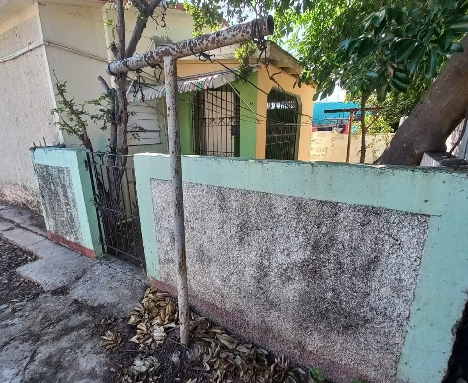Fifth image of 131 North East 14th Street, 6 in Greater Portmore, St. Catherine, Jamaica - property is For Rent