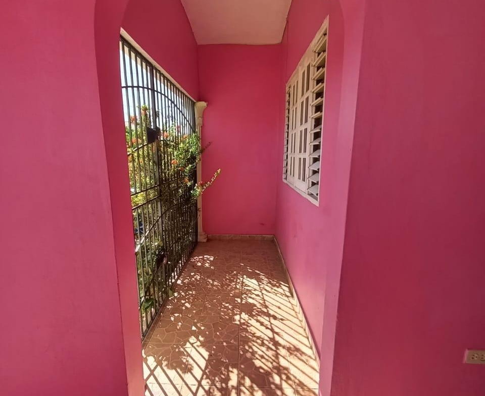 Seventh image of 131 North East 14th Street, 6 in Greater Portmore, St. Catherine, Jamaica - property is For Rent
