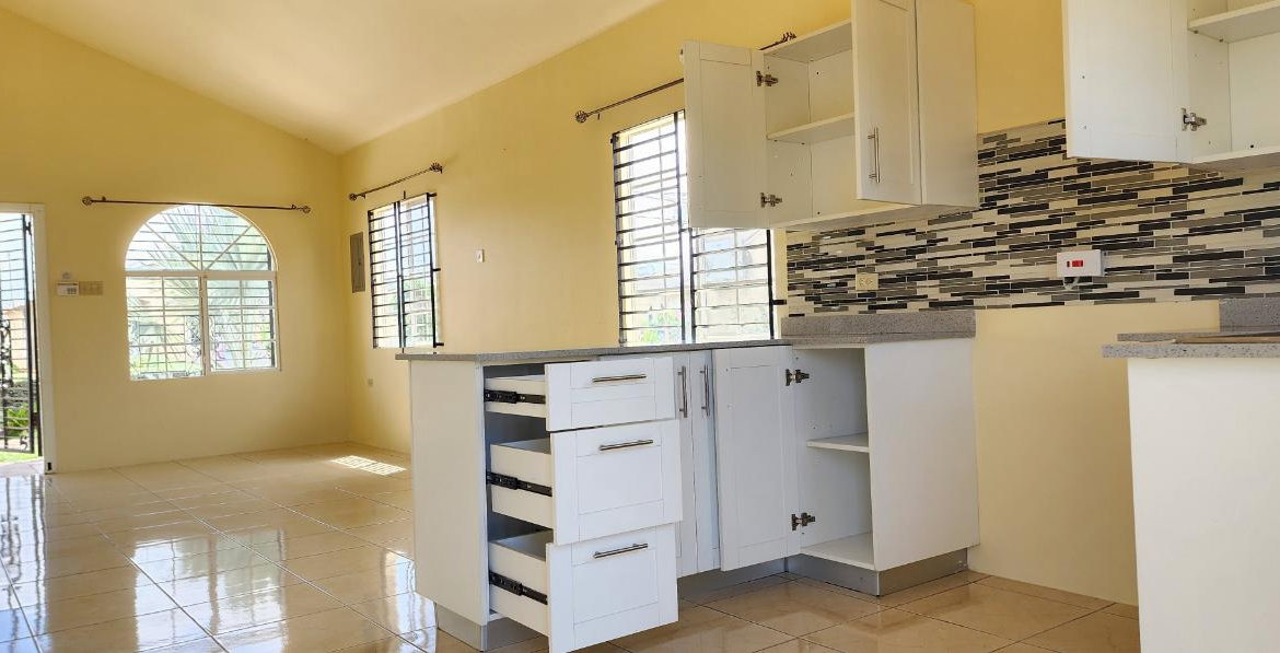 Twentieth image of 686- Phoenix Park Village in Phoenix Park, St. Catherine, Jamaica - property is For Rent