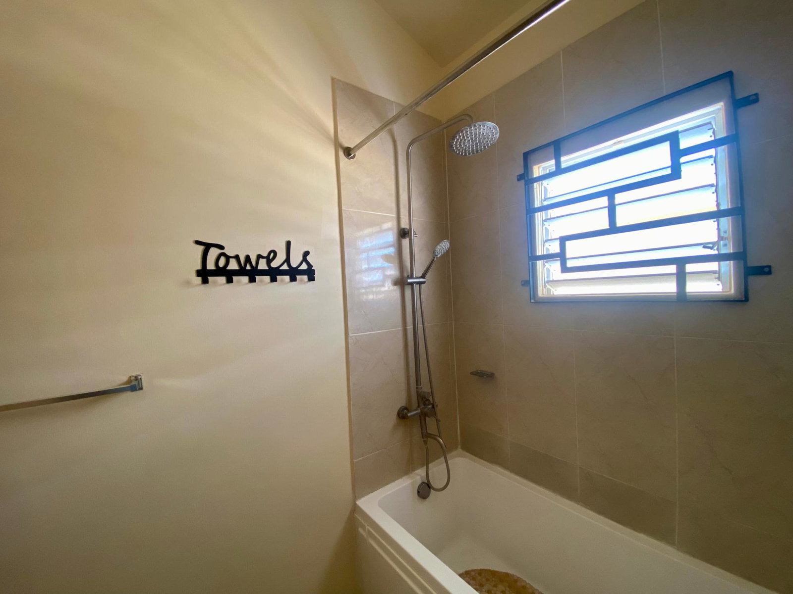 Seventh image of Lot 1165 Phoenix Park Village in Phoenix Park, St. Catherine, Jamaica - property is For Rent