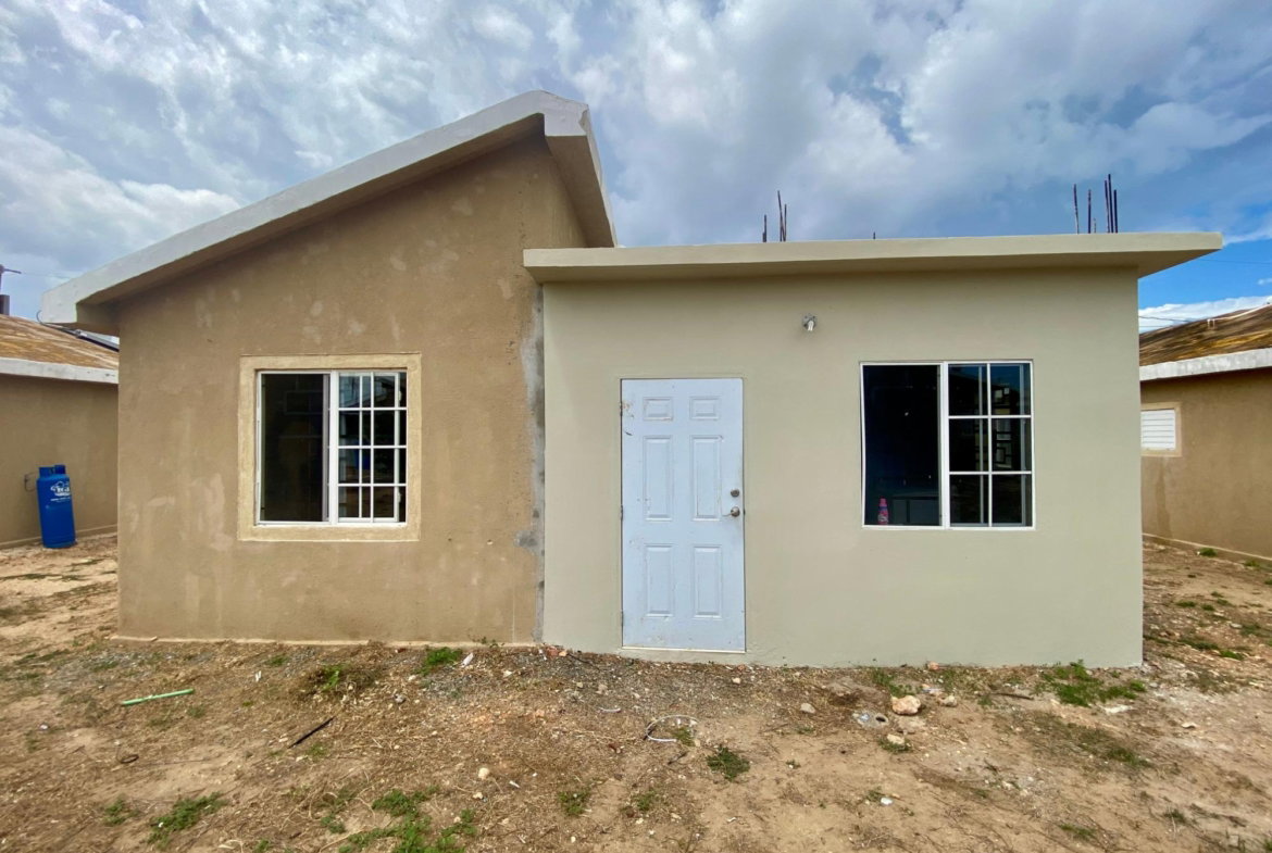 Fifteenth image of Lot 1165 Phoenix Park Village in Phoenix Park, St. Catherine, Jamaica - property is For Rent